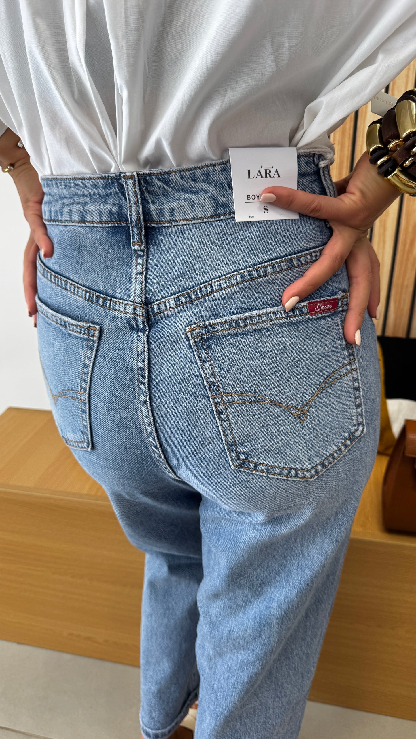 Jean Lara